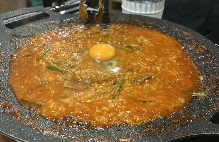 辛さを極める！その先にある鉄板焼きの魅力