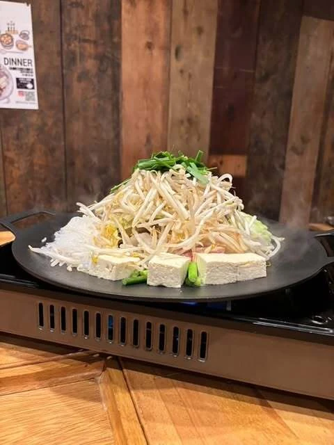 福岡の隠れた名店で味わう、至極のもつ料理！