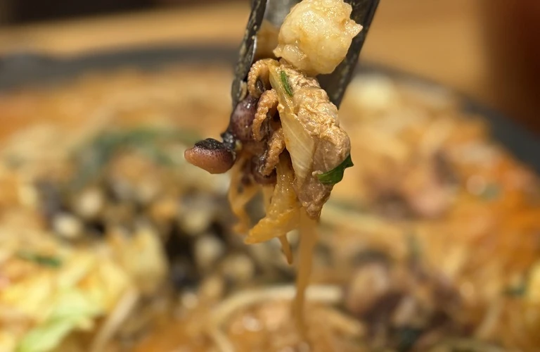 福岡で発見！話題のもつ料理で乾杯する新しい楽しみ方