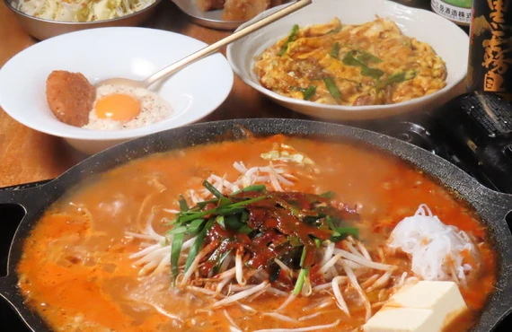 一人飲みでも楽しめる、香ばしいもつ鉄板の極上コース料理！